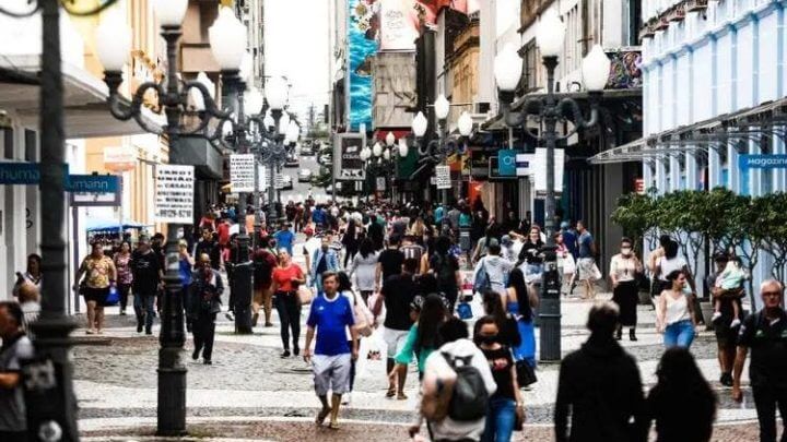 Florianópolis aparece com uma das 100 cidades mais ricas do país