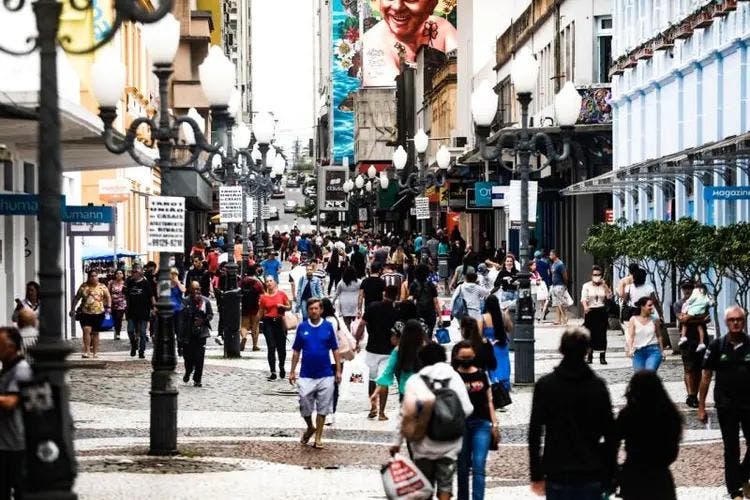 Florianópolis aparece com uma das 100 cidades mais ricas do país