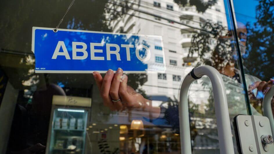 Placa de comércio aberto