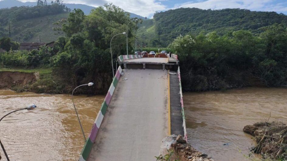 ponte desaba são joão batista