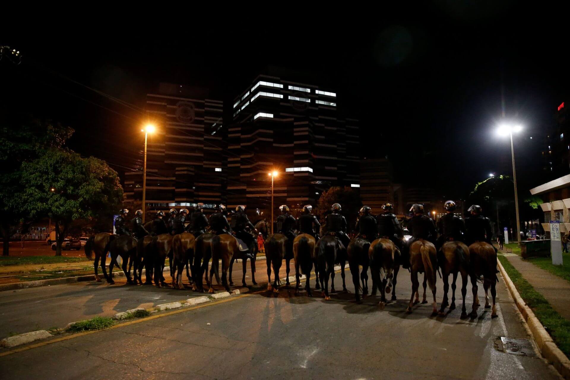 Em Brasília, duas pessoas foram presas pela PF