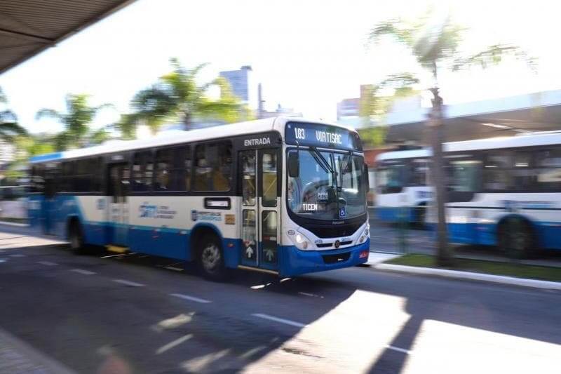 Ônibus