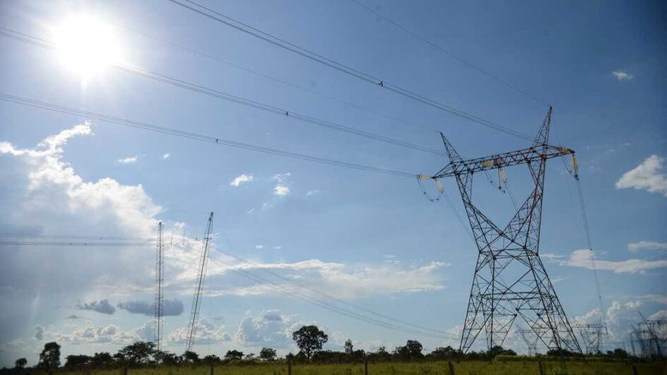 torres-energia_linha de transmissao-energia