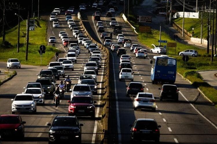Trânsito SC-401, em Florianópolis (Tiago Ghizoni, Diário Catarinense(