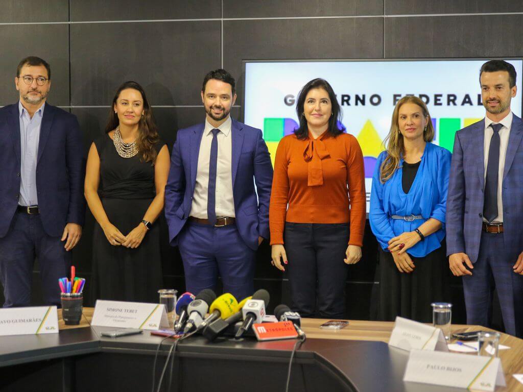 A ministra do Planejamento e Orçamento, Simone Tebet, faz anúncio do grupo de secretários da pasta