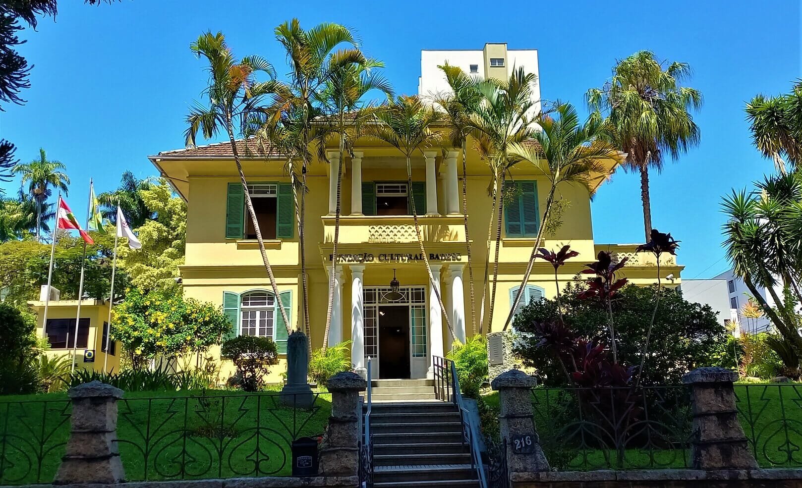 Fundação Cultural BADESC fica no Centro de Florianópolis.