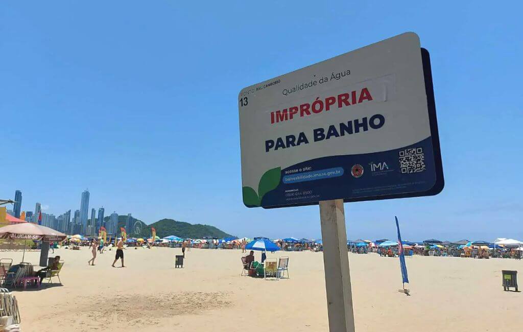 Praia imprópria para banho