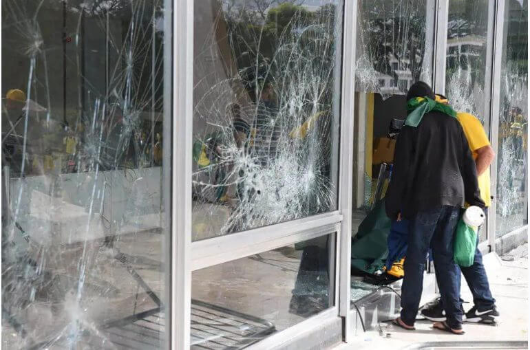Atos antidemocráticos ocorreram no início do mês em Brasília