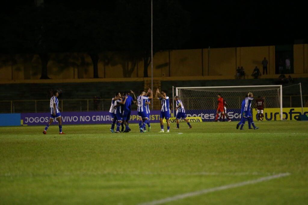 Avai vence o Flamengo de virada na Copinha (@cliqueemacao)