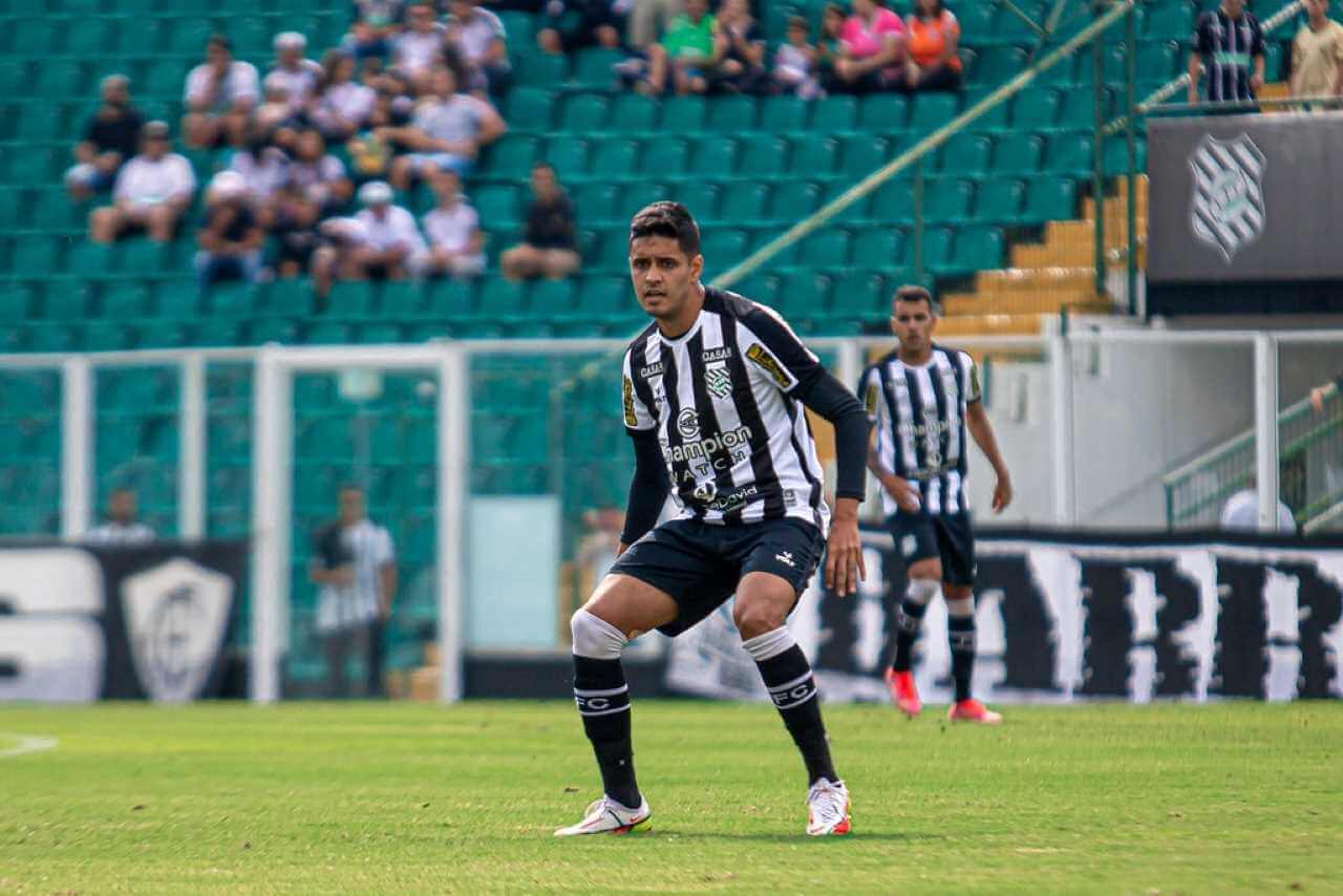 figueirense-leo-artur