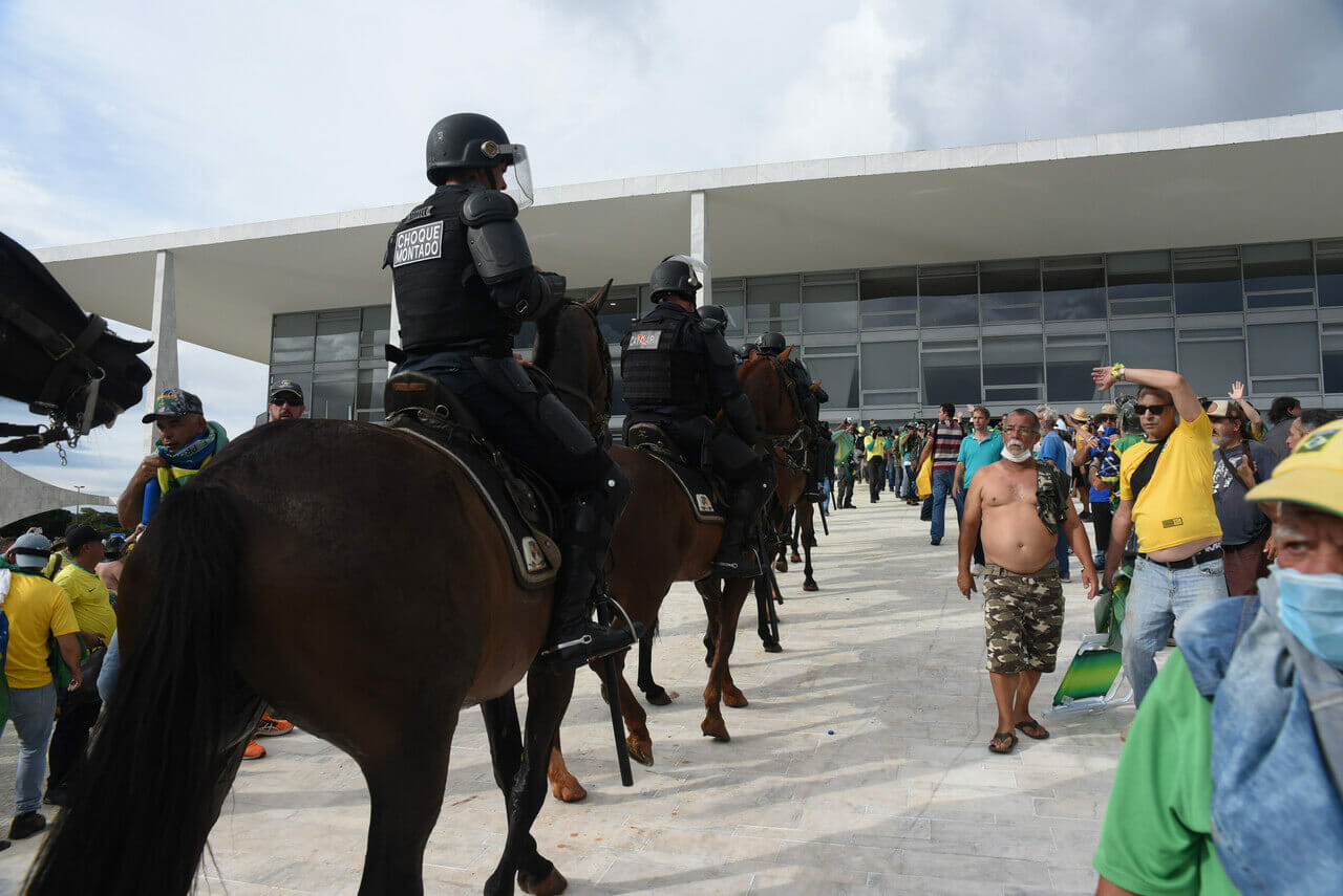 Invasão em Brasília