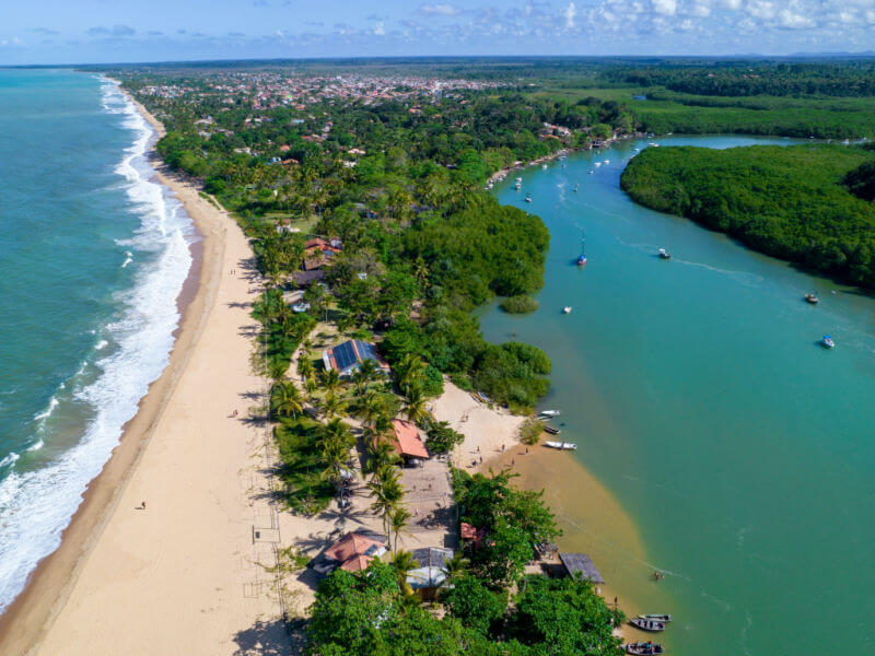 Vista aérea da Praia de Caraiva em Porto Seguro