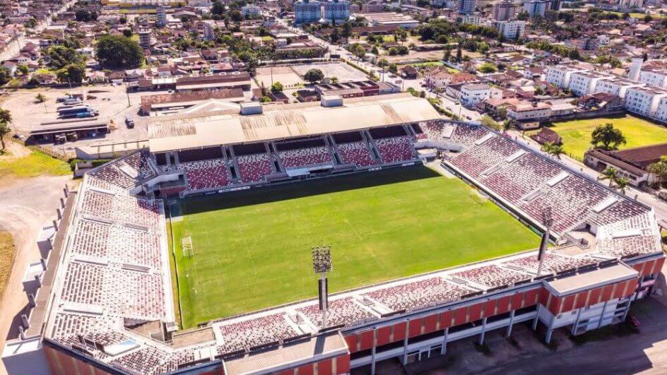Arena Joinville, construída pela prefeitura, foi inaugurada em 2004