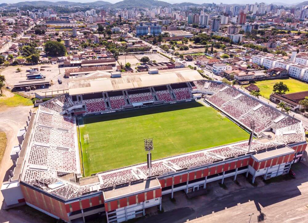 Arena Joinville, construída pela prefeitura, foi inaugurada em 2004