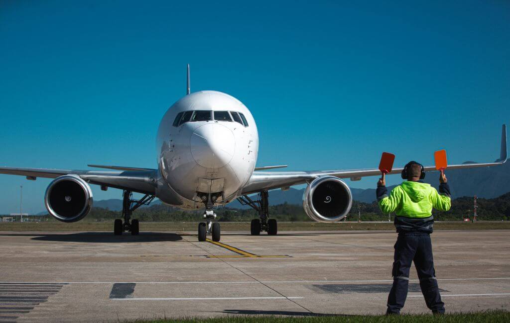 avião aeroporto