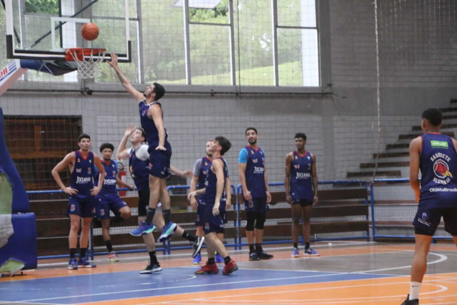blumenau-basquete-masculino-1