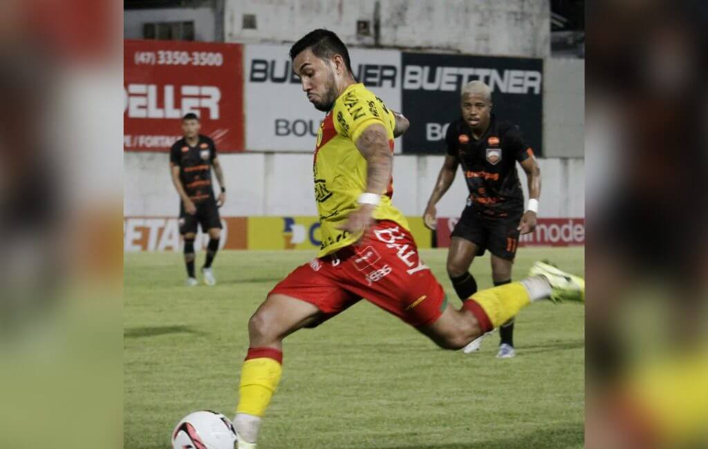 Brusque e Camboriú se enfrentaram neste domingo (Foto: Lucas Gabriel/BFC)