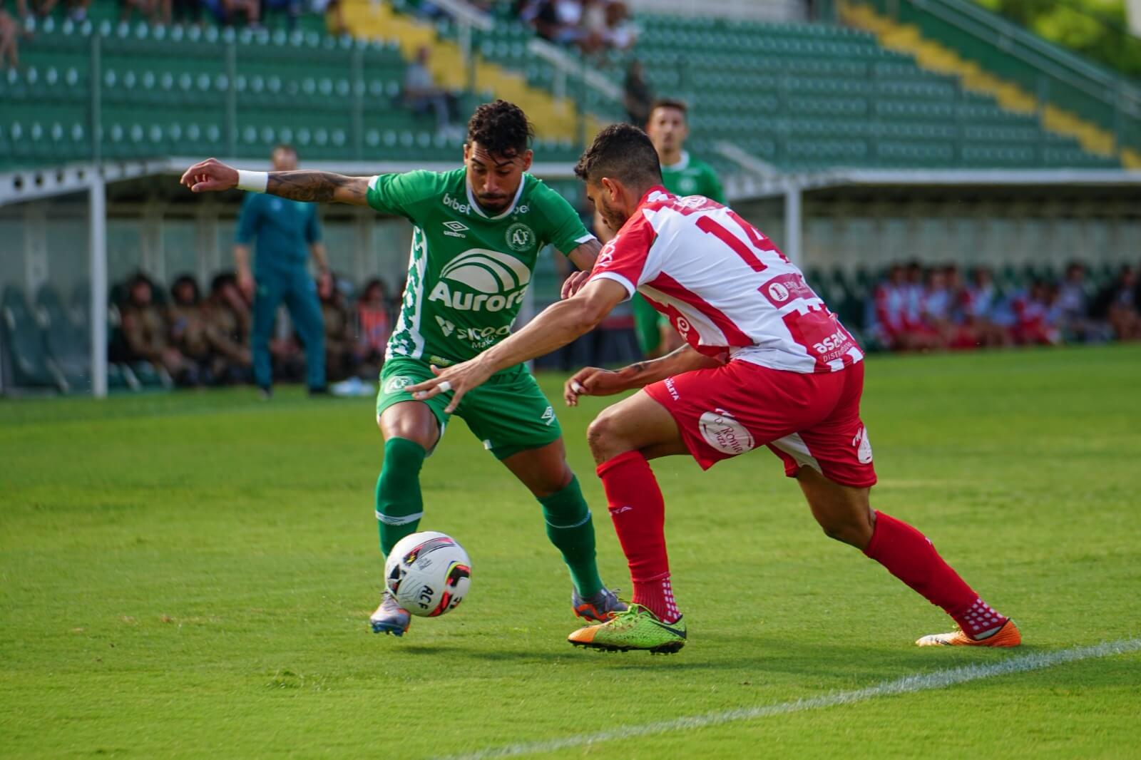 Chapecoense venceu de virada (Foto: Tiago Meneghini | ACF)