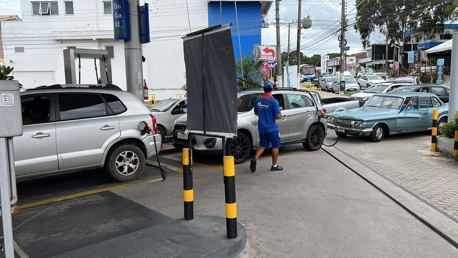 Procura por combustíveis gerou filas nos postos (Foto: Sindópolis/Divulgação)