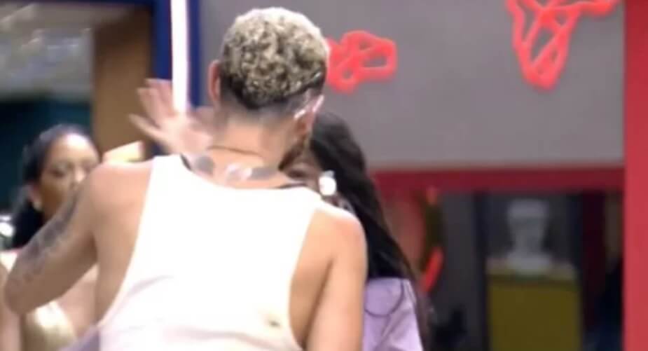 Larissa dá tapa em Fred "Boco roso" e público pede expulsão da catarinense do BBB 23
