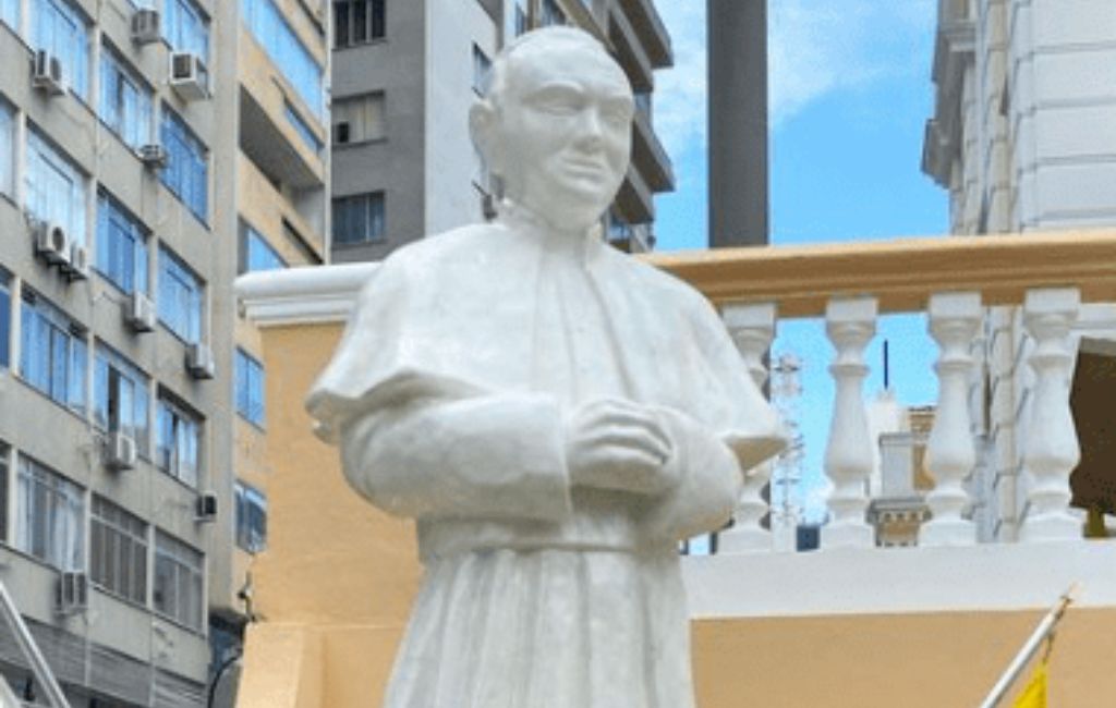 joão paulo ii estátua Fpólis