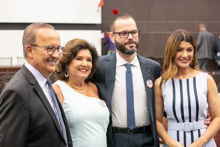 Catiane e Jorge Seif com o governador Jorginho e a vice, Marilisa