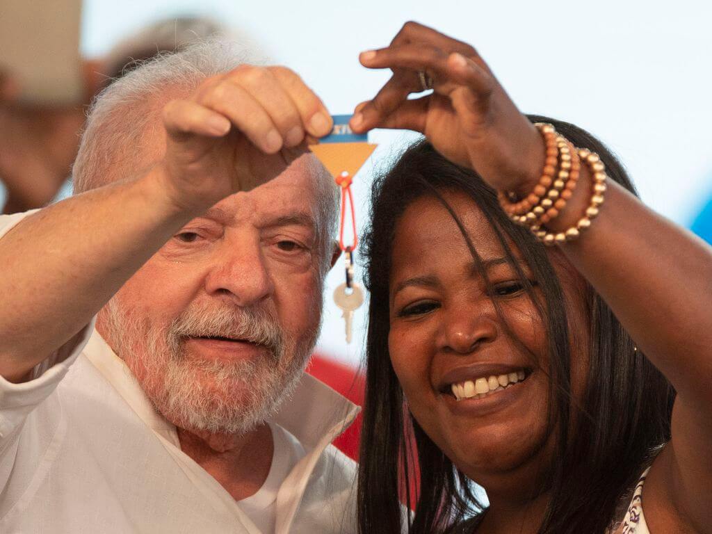 lula lança novo Mina Casa, Minha Vida