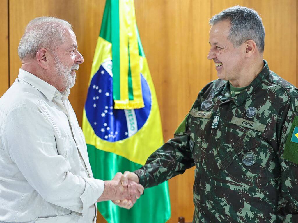 Lula e general Tomás
