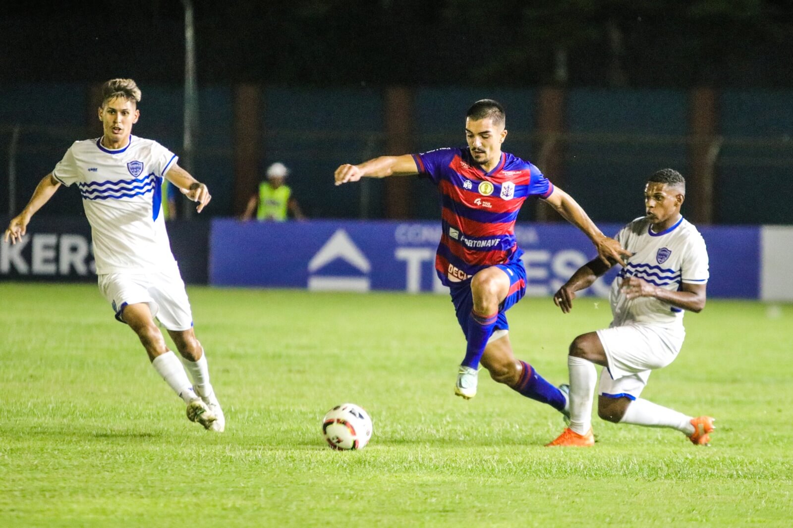 Jogo ocorreu neste sábado (25)