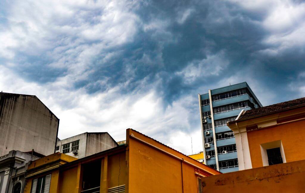 nuvens de chuva