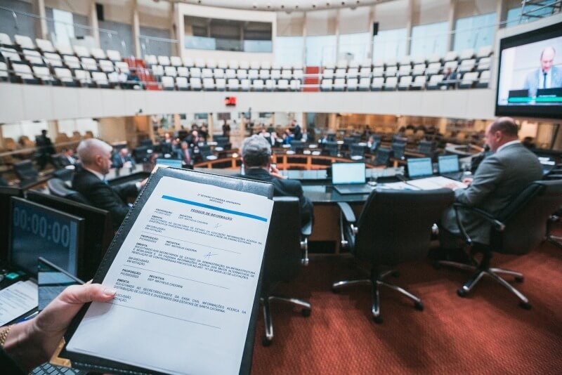 Deputados já apresentaram 10 projetos de lei neste ano