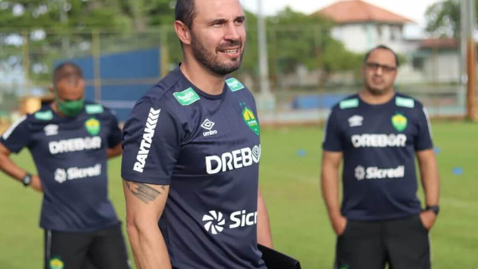 Allan Aal é o preferido do Figueirense para comandar equipe na Série C