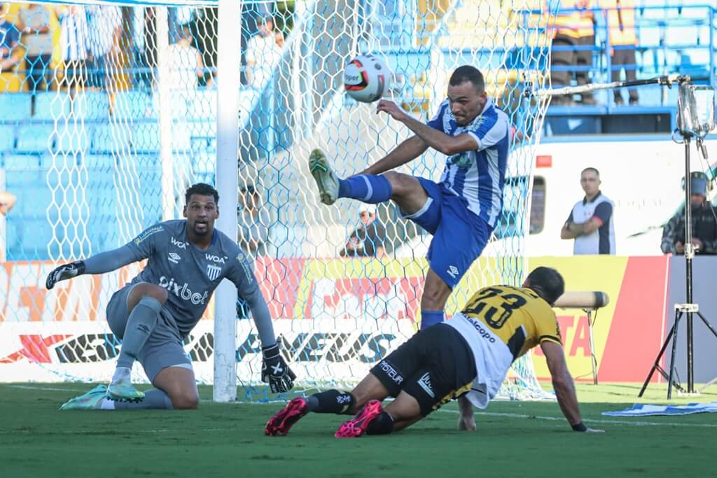 Avaí e Criciúma não saíram do zero na Ressacada
