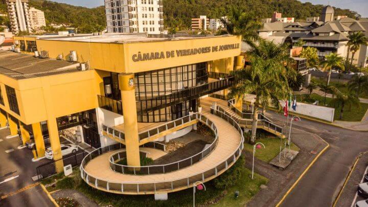 Câmara de Joinville havia extinto as diárias para vereadores em 2021