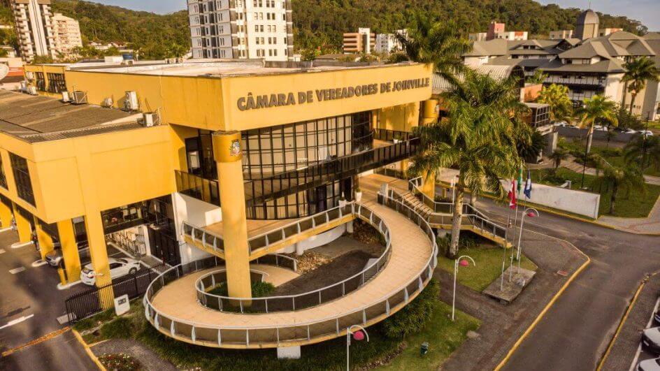 Câmara de Joinville havia extinto as diárias para vereadores em 2021