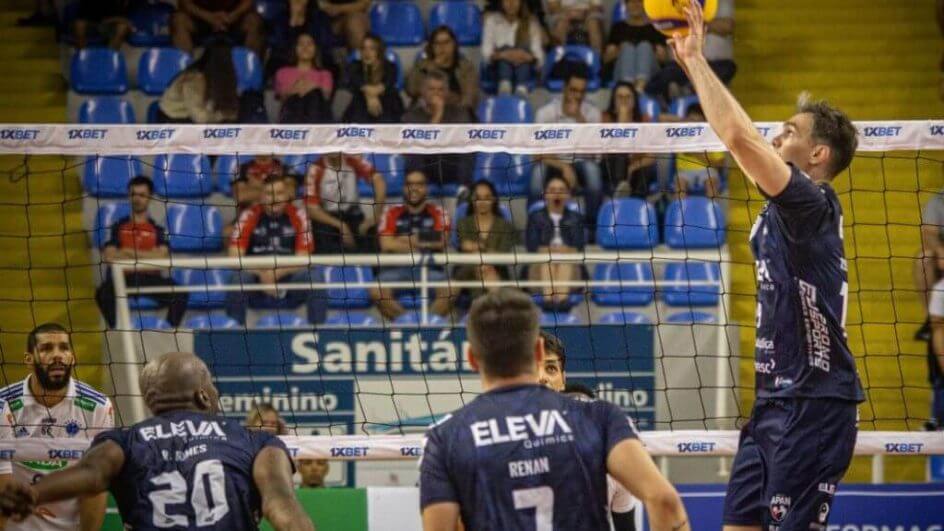 Jogo ocorre na noite desta quinta-feira (30)