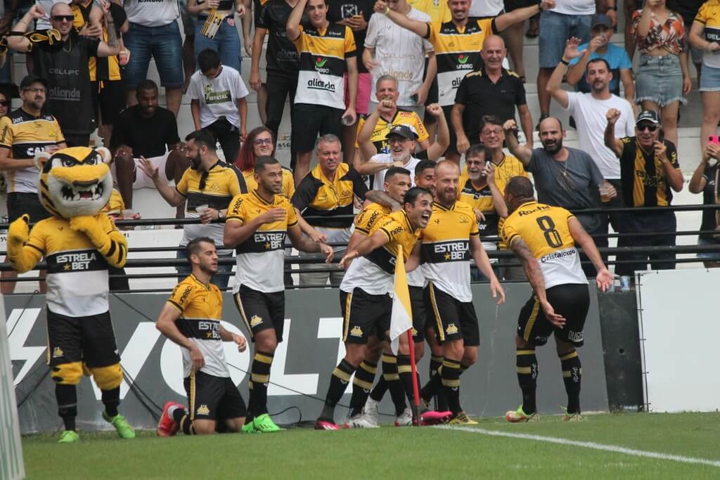Criciúma fez 2 x 0 em 15 minutos no primeiro tempo contra o Hercílio Luz