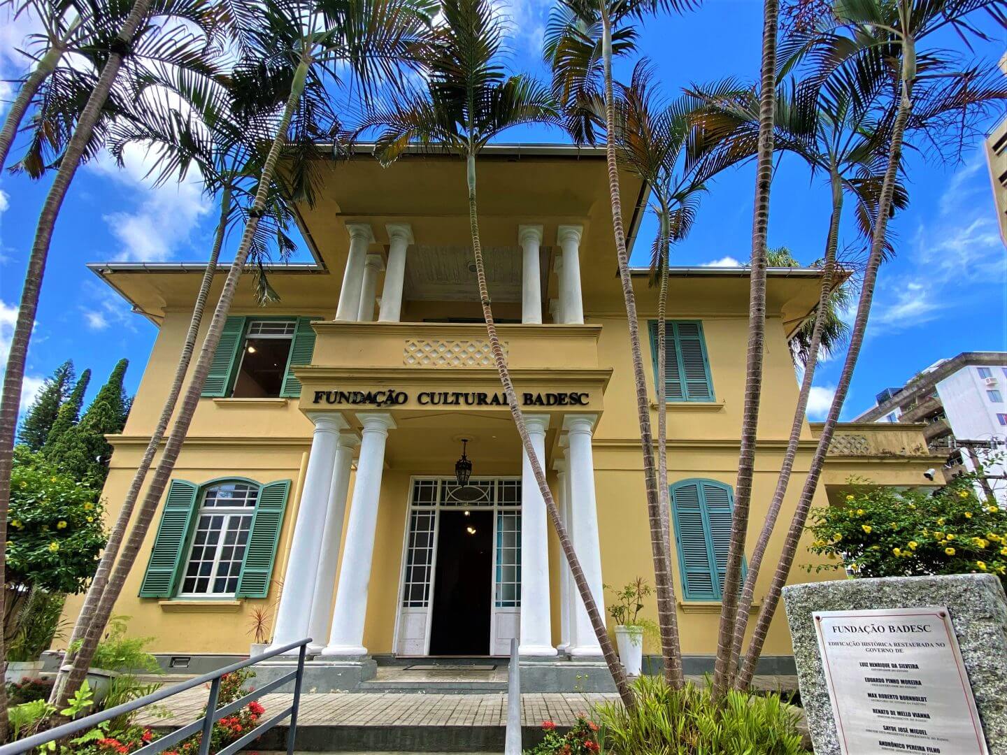 Fundação Cultural BADESC fica no Centro de Florianópolis.
