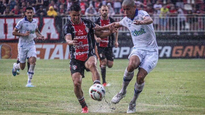 JEC x Avaí duelaram na Arena Joinville
