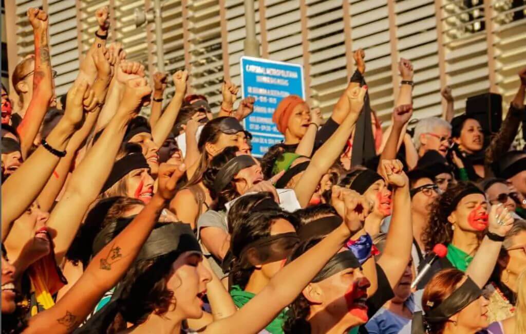 Mulheres em protesto em Santa Catarina