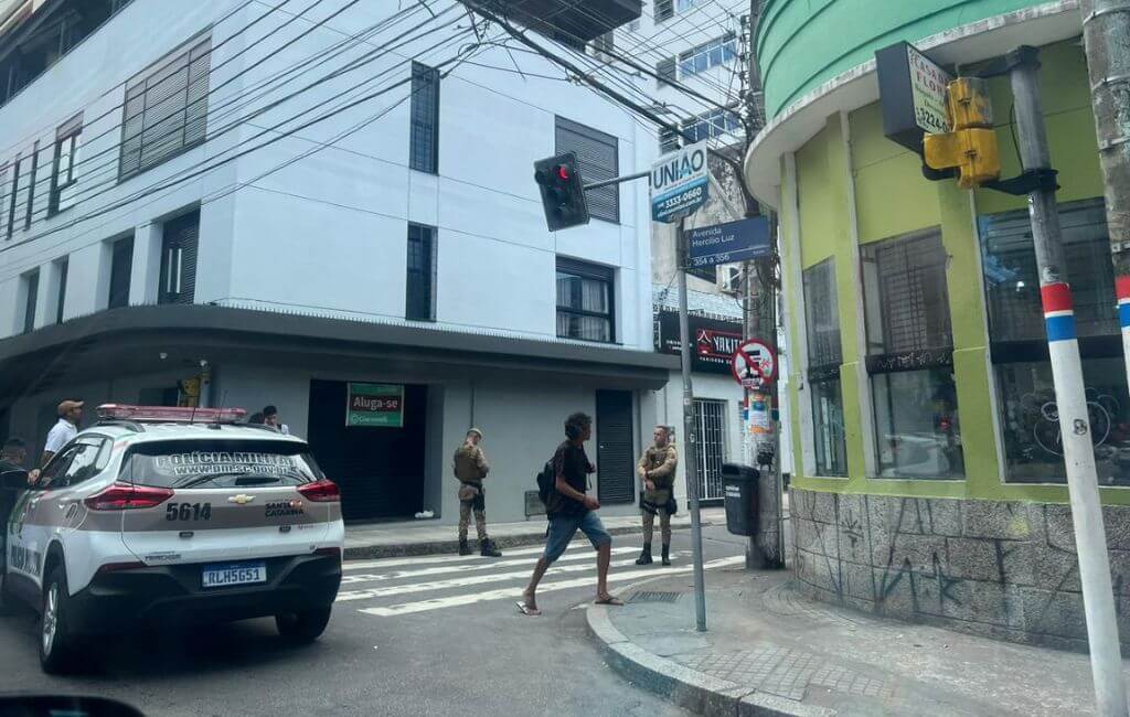 assalto pm florianopolis