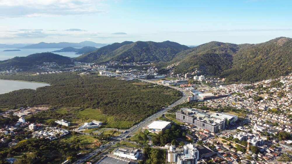 A capital catarinense é considerada uma das dez cidades mais dinâmicas do mundo