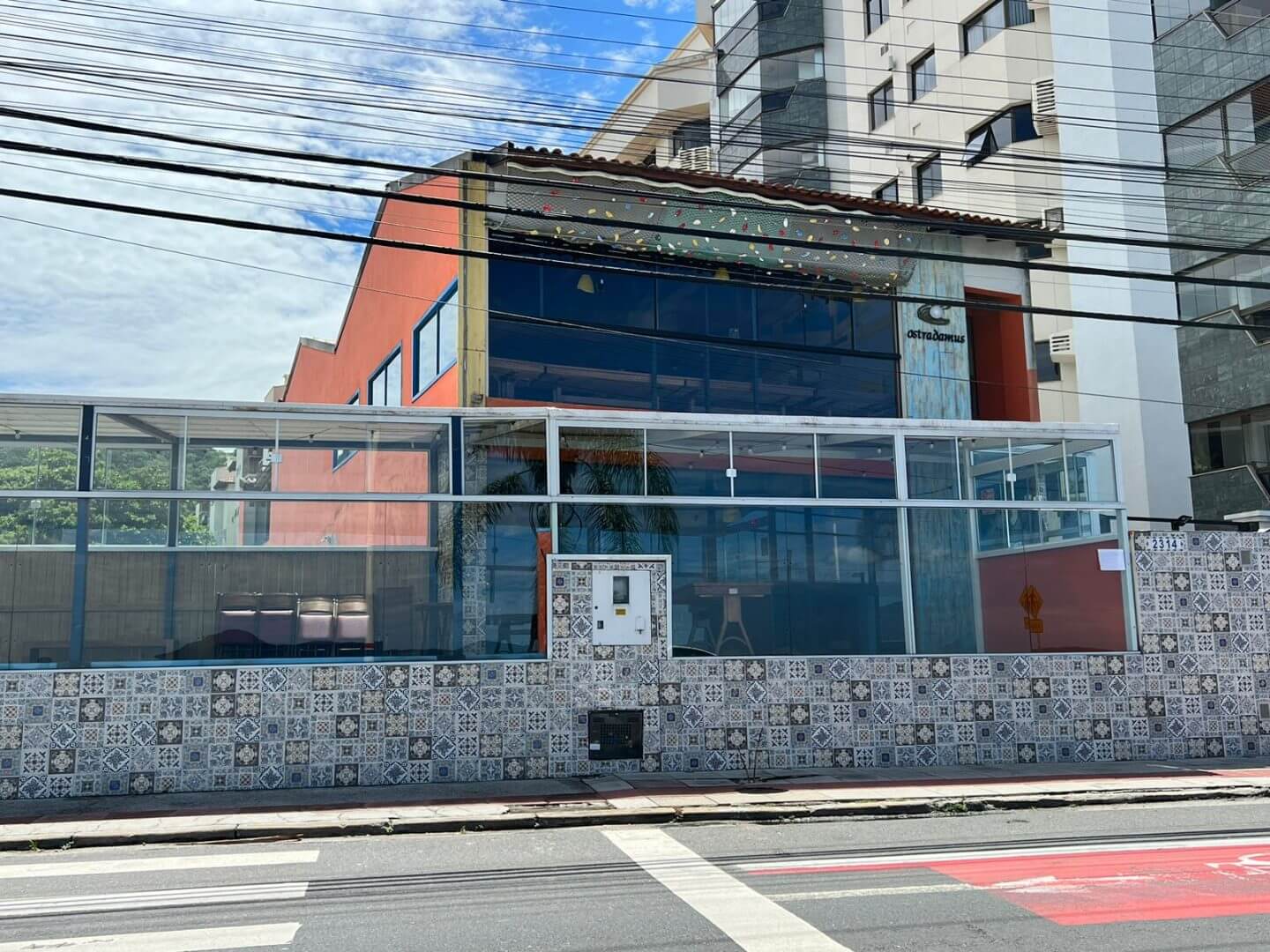 Tradicional restaurante vai substituir Ostradamus de Coqueiros em Florianópolis