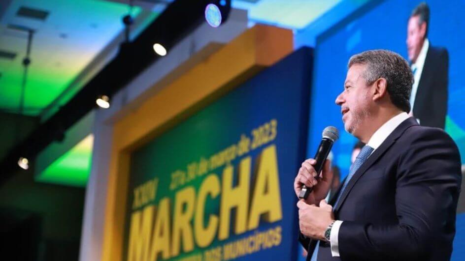 Presidente da Câmara, Arthur Lira, fez afirmação na Marcha dos Prefeitos