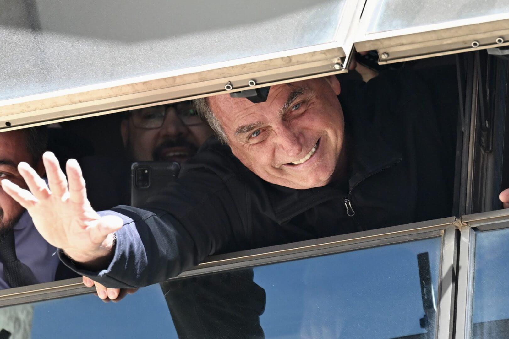 bolsonaro chega ao br