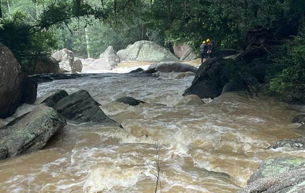 cachoeira de treze de maio, proccura por trabalhador