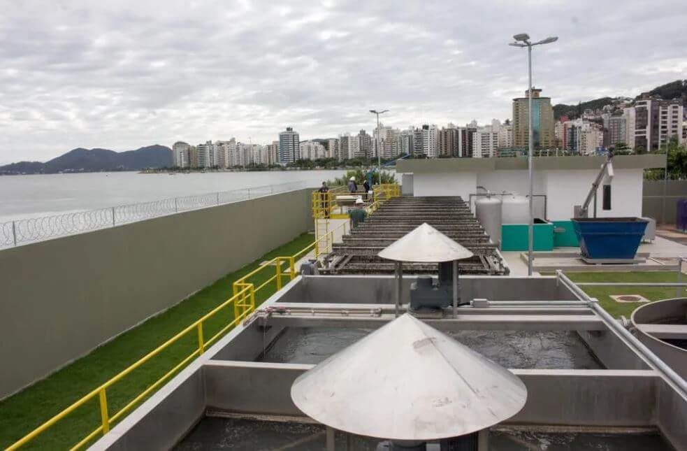 Casan projeta novas estações de tratamento de esgoto em Florianópolis