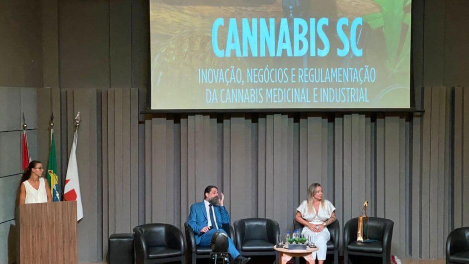 Evento sobre Cannabis ocorre na OAB SC
