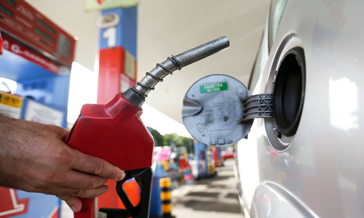 Postos de gasolina são fiscalizados em SC