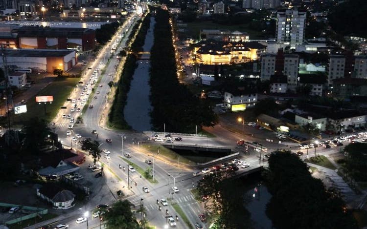 Joinville conta atualmente com contrato de manutenção na iluminação pública